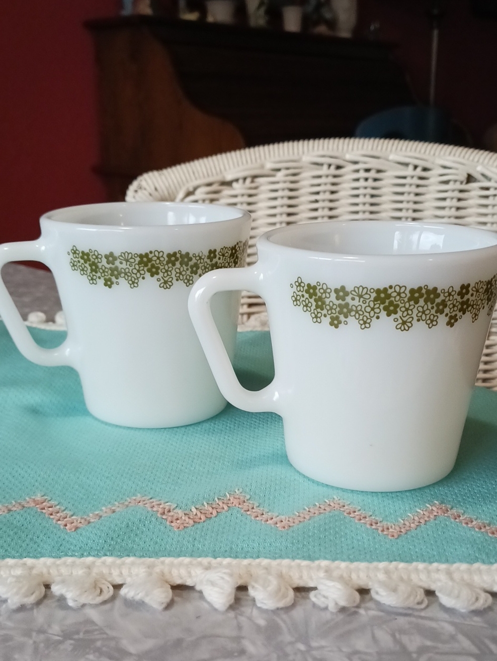Pyrex~ 2 Spring Blossom mugs